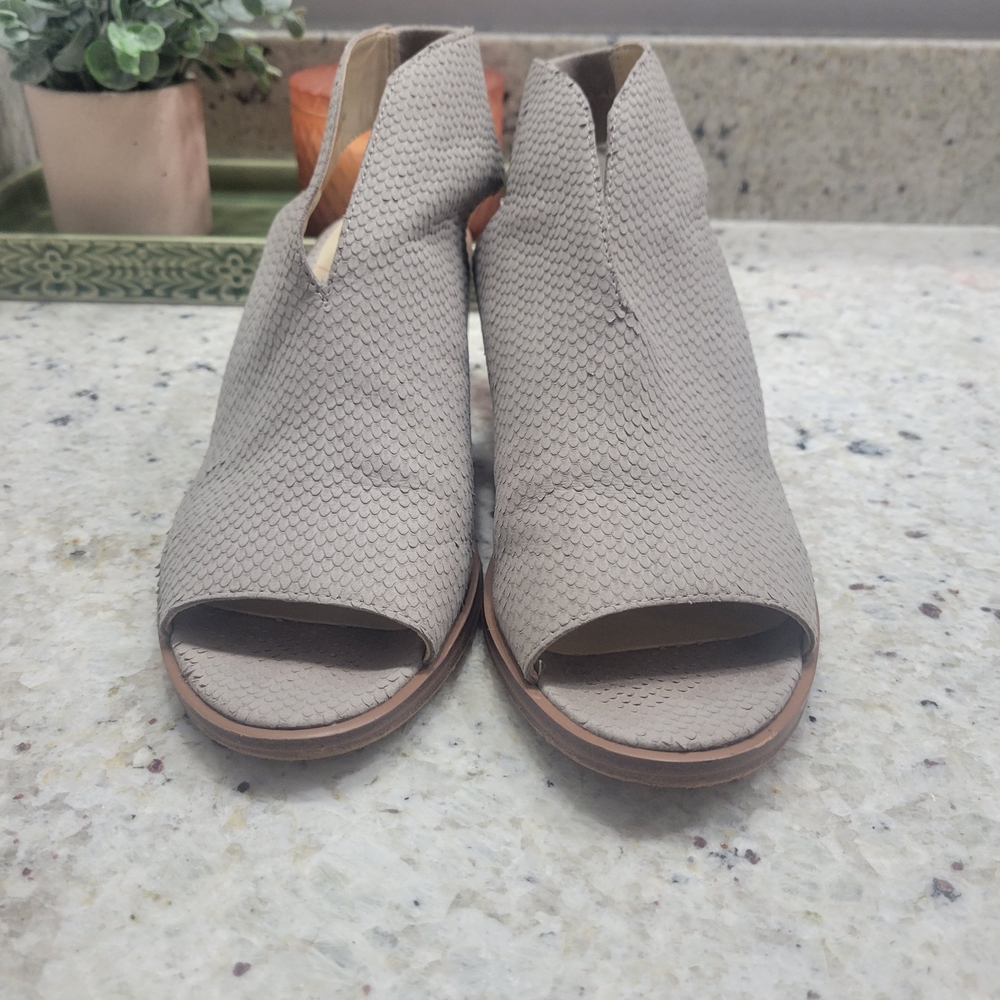 Sole Society Textured Ankle Booties - Picture 6 of 7